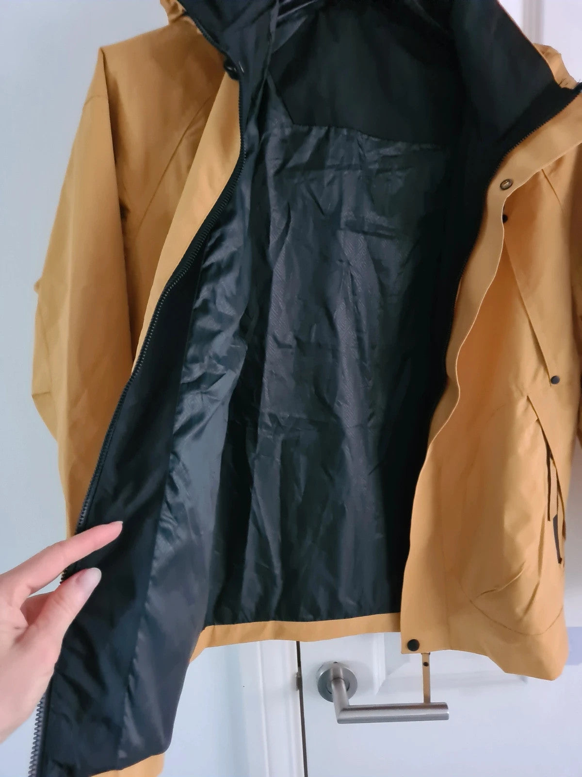 TikTok men yellow rain jacket softshell wind/waterproof hooded hiking mountain raincoat S