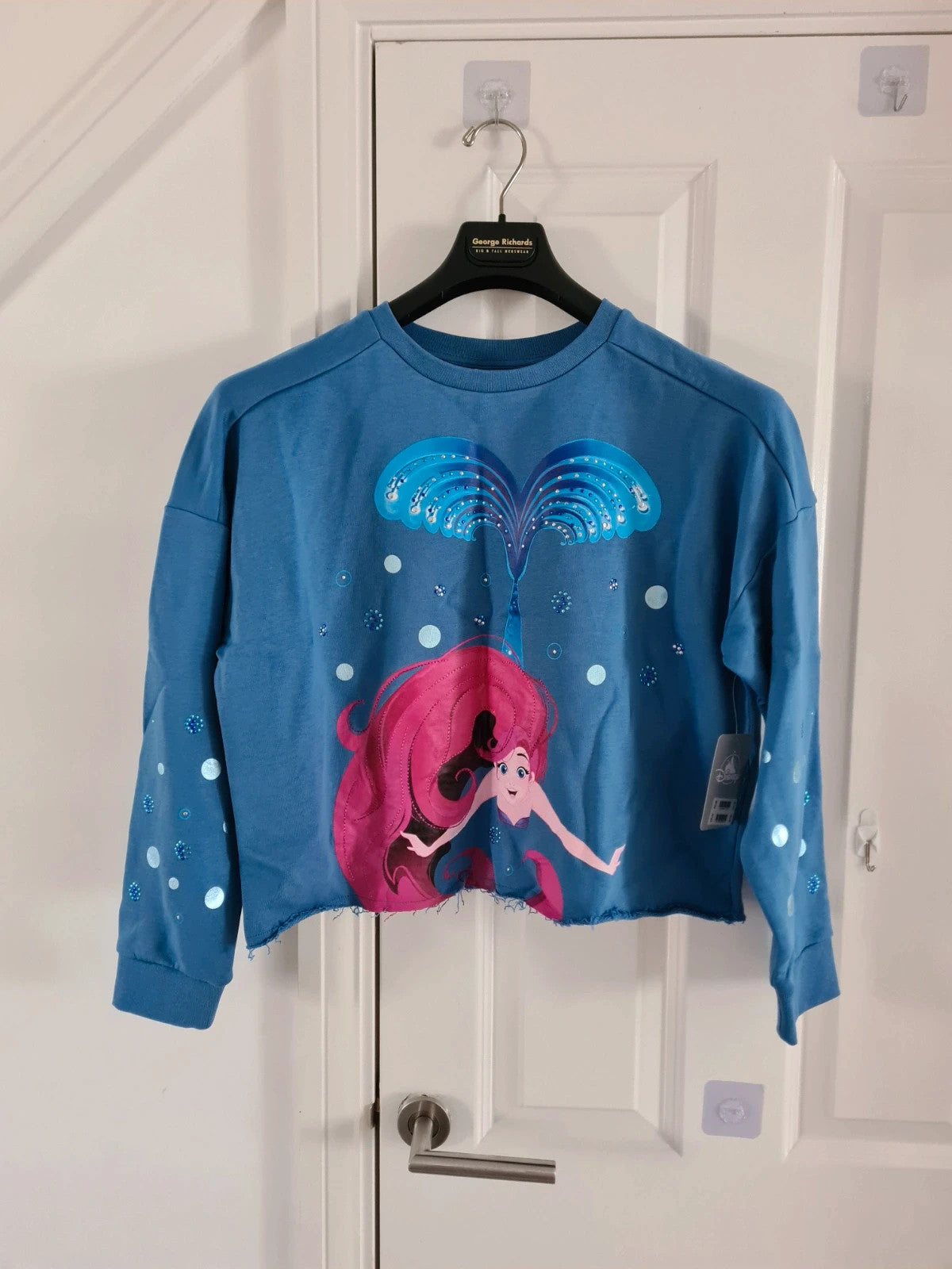 Disney women Arielle print cotton crop length sweatshirt long sleeve crew neck jumper casual M/10