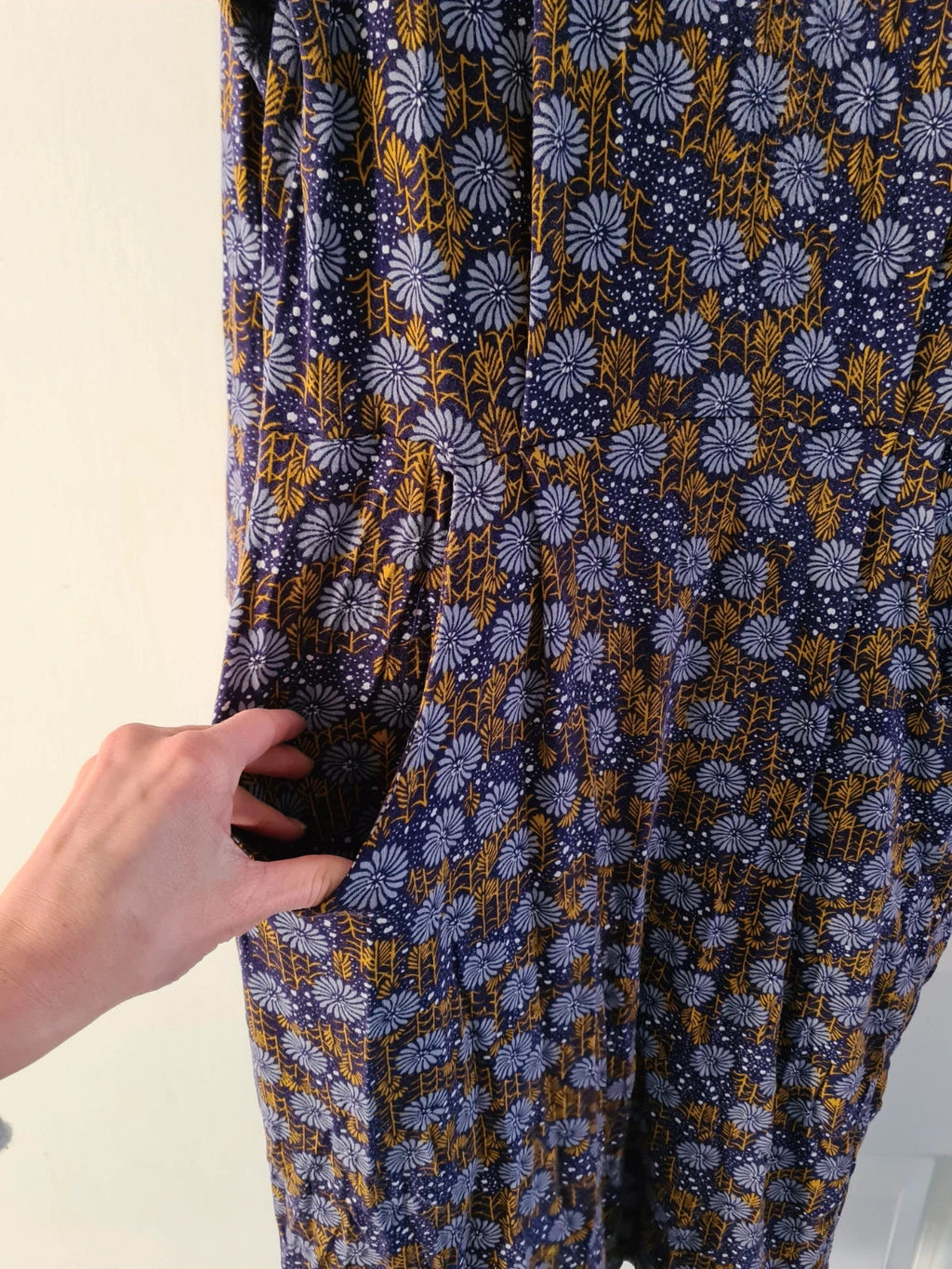 White Stuff women purple floral print midi dress jersey stretchy 3/4sleeve V-neck pockets soft L/12