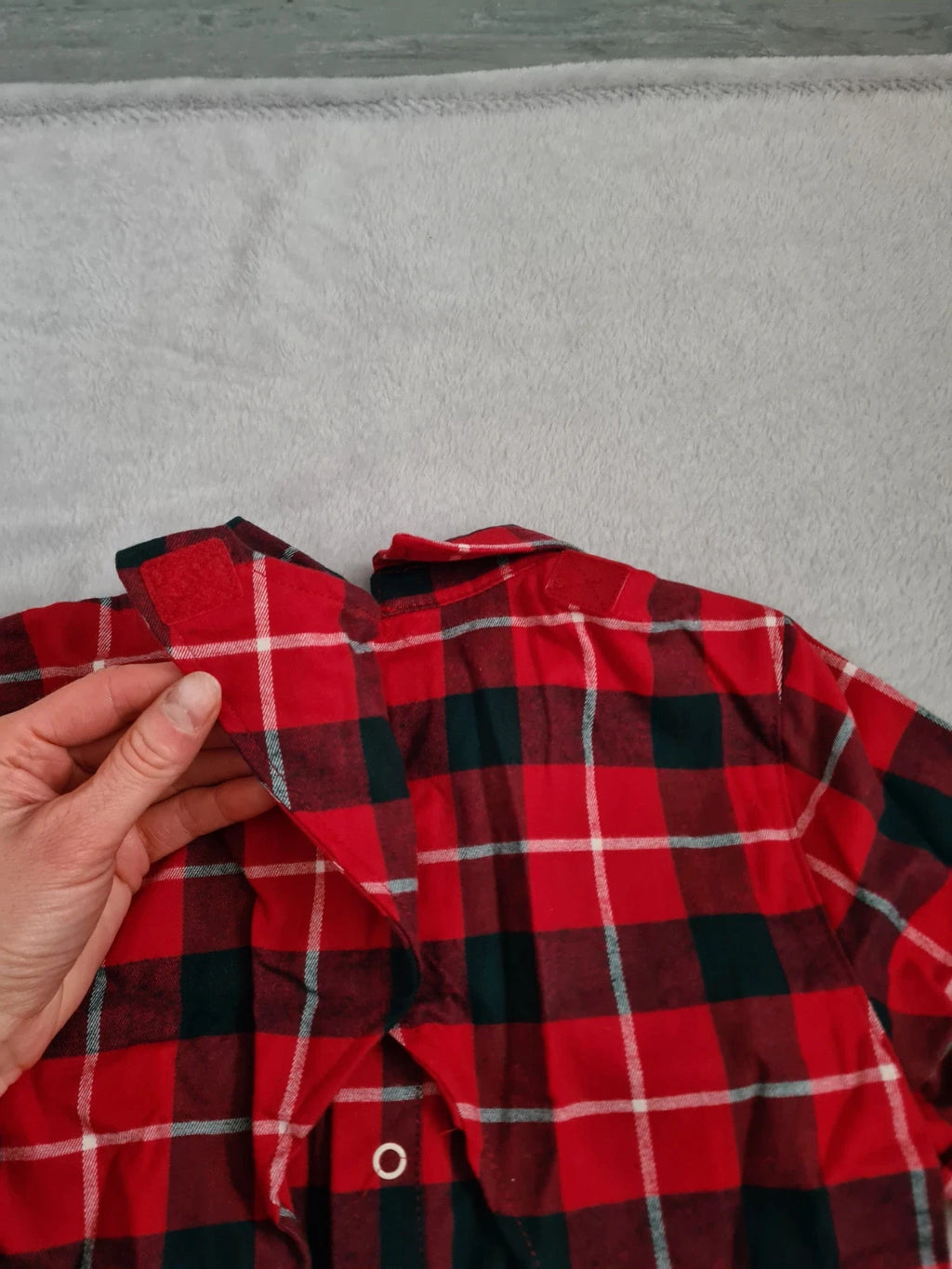 Disney kids boys 4y red/black check shirt short sleeve Mickey Mouse cotton popper back buttons Xmas
