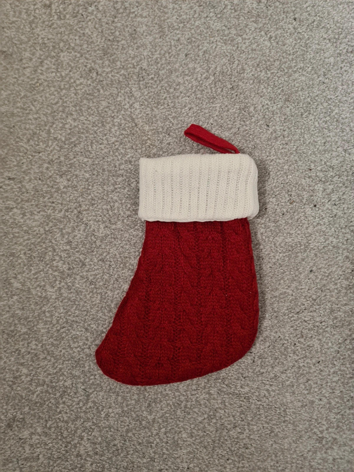 Generic small 1pc Xmas stocking red/white embroidered letter E hanging sock knitted