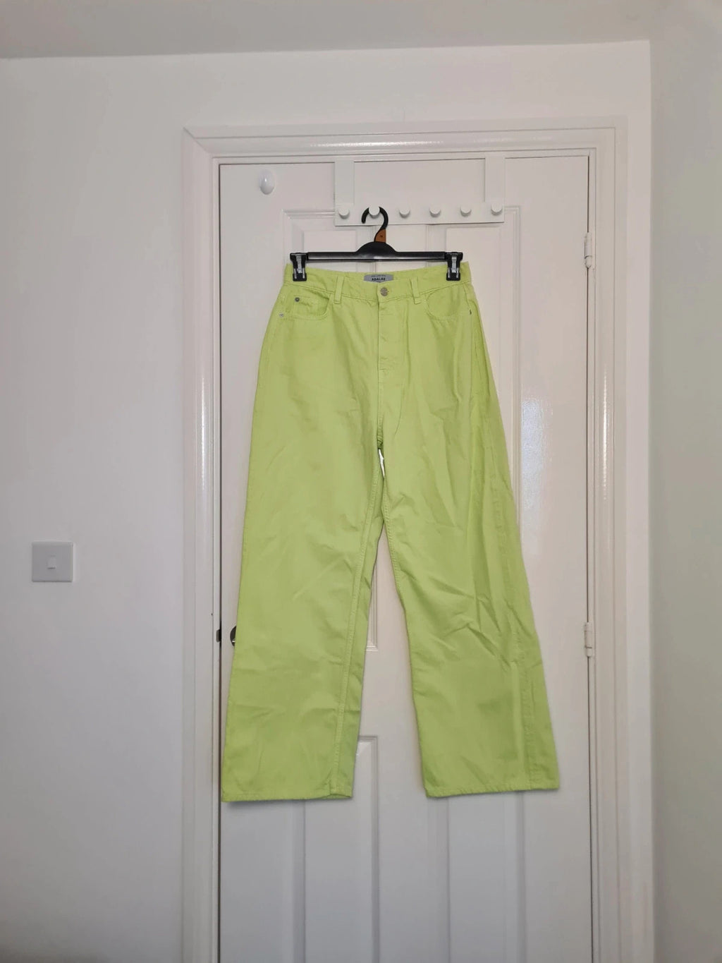 New Look women Adalae high waist wide straight leg cotton jeans regular neon green casual  L/12