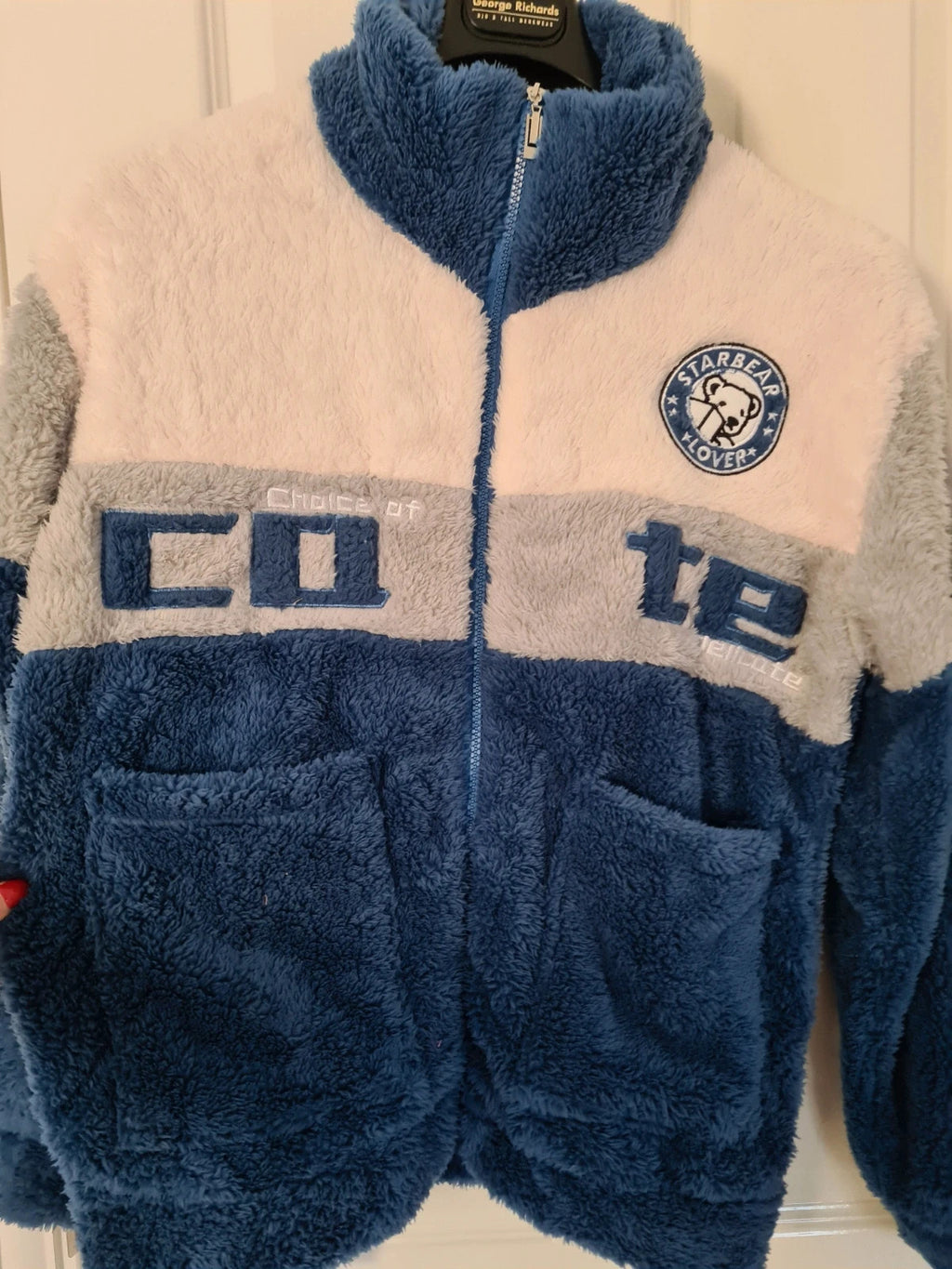 Generic women color block fleece lined fluffy winter jacket zipper blue/white print letters L/12