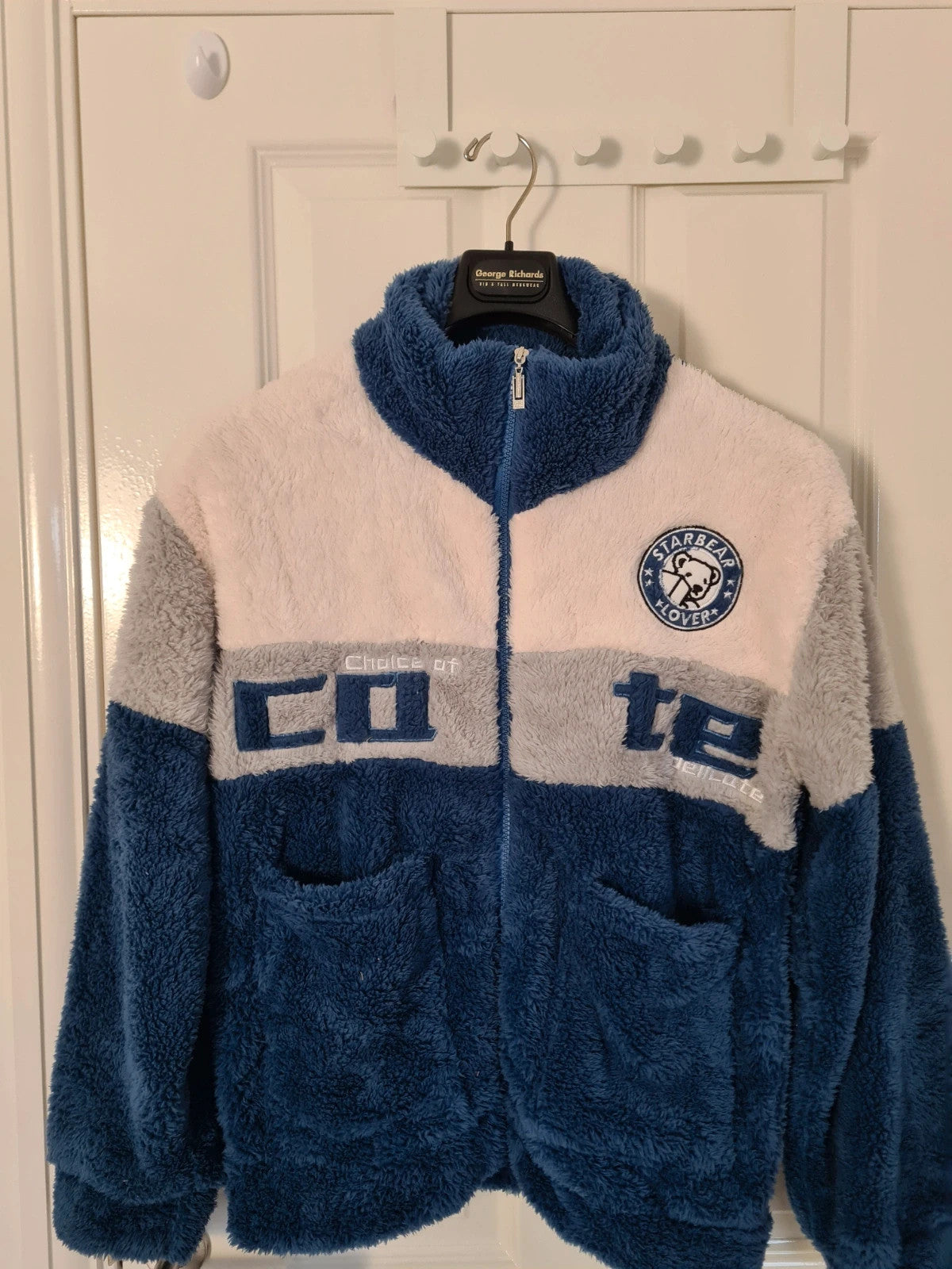Generic women color block fleece lined fluffy winter jacket zipper blue/white print letters L/12