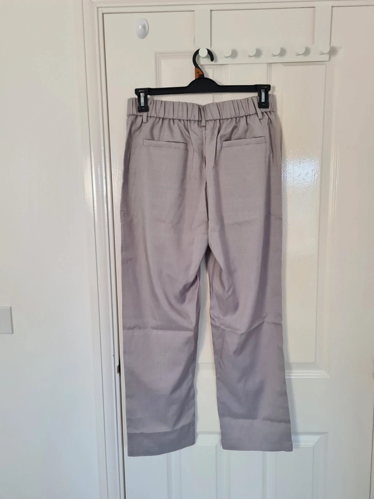 Manfinity man light grey suit trousers tailored straight leg pants pockets elastic waistband M
