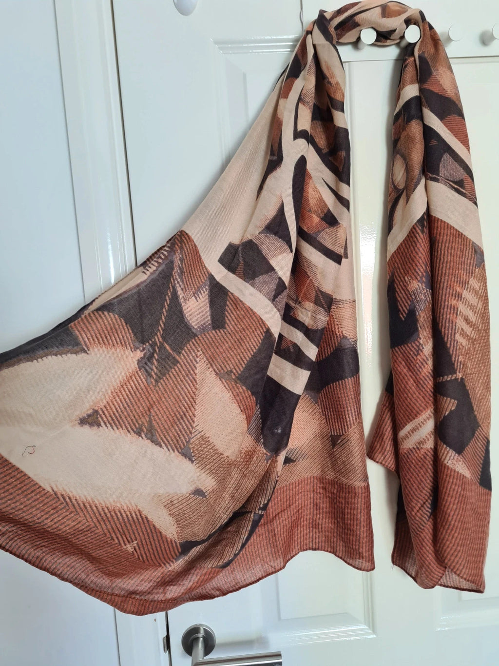 Generic women brown/beige swirl lightweight scarf abstract design large soft comfy 180x70cm