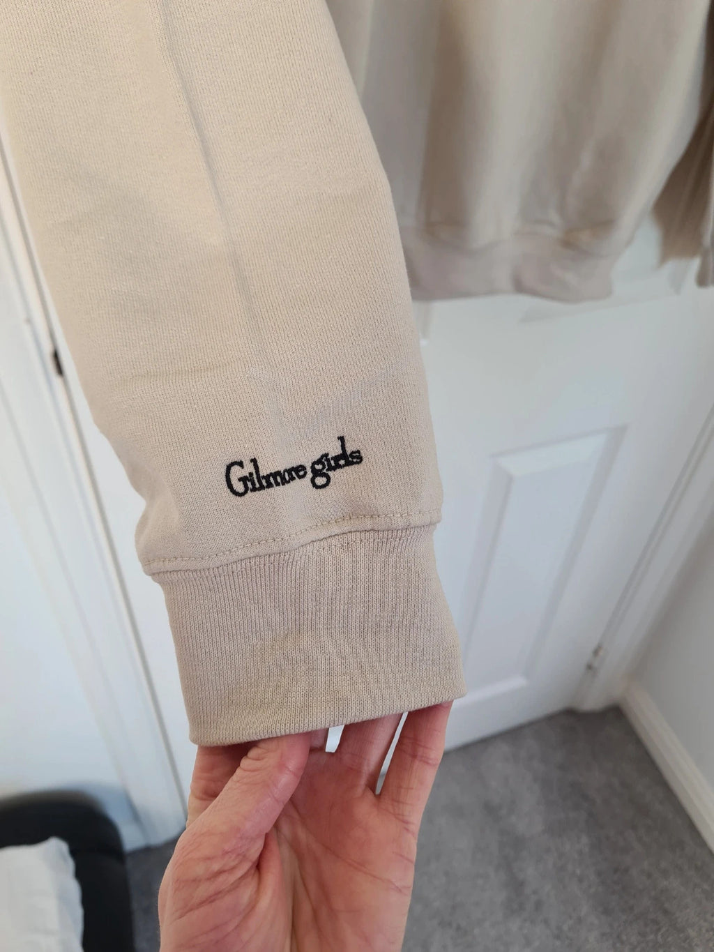 Gliomre Girls Luke's diner embroidered crew neck sweatershirt cotton mix cream jumper casual M