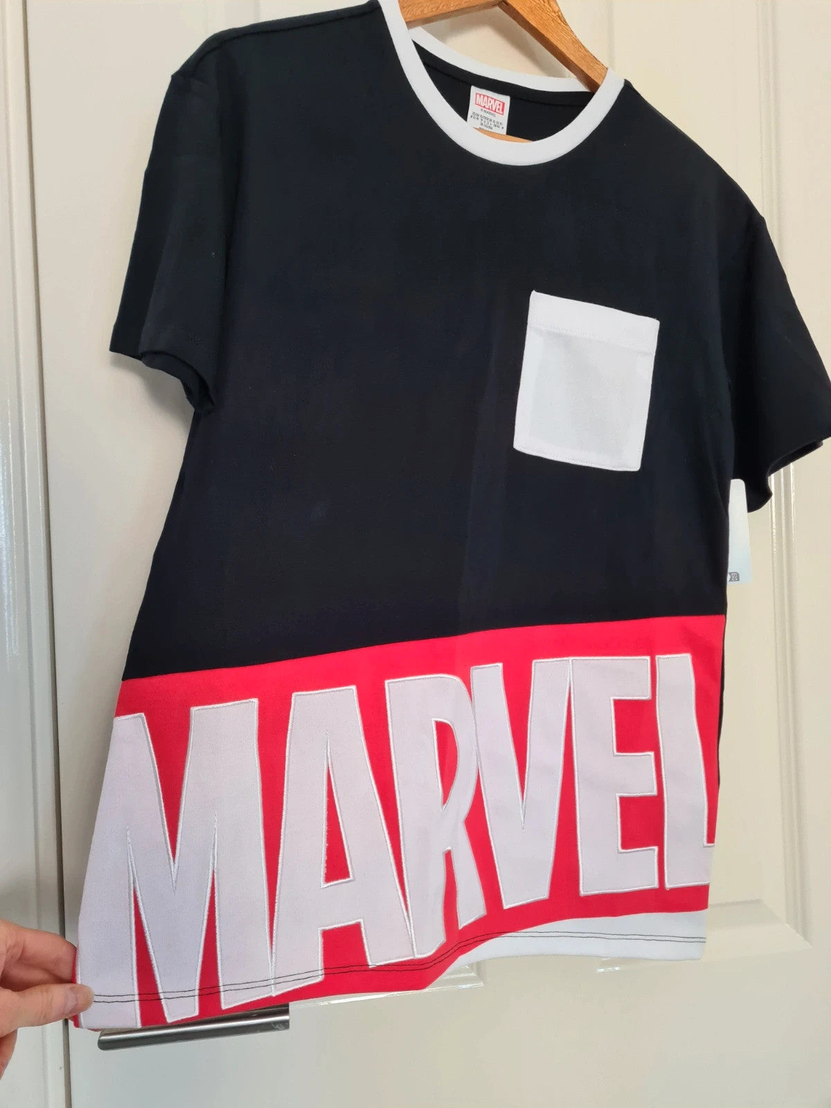 Disney men Marvel logo Ringer fashion T-shirt short sleeve cotton tee black/red/white colorblock XS