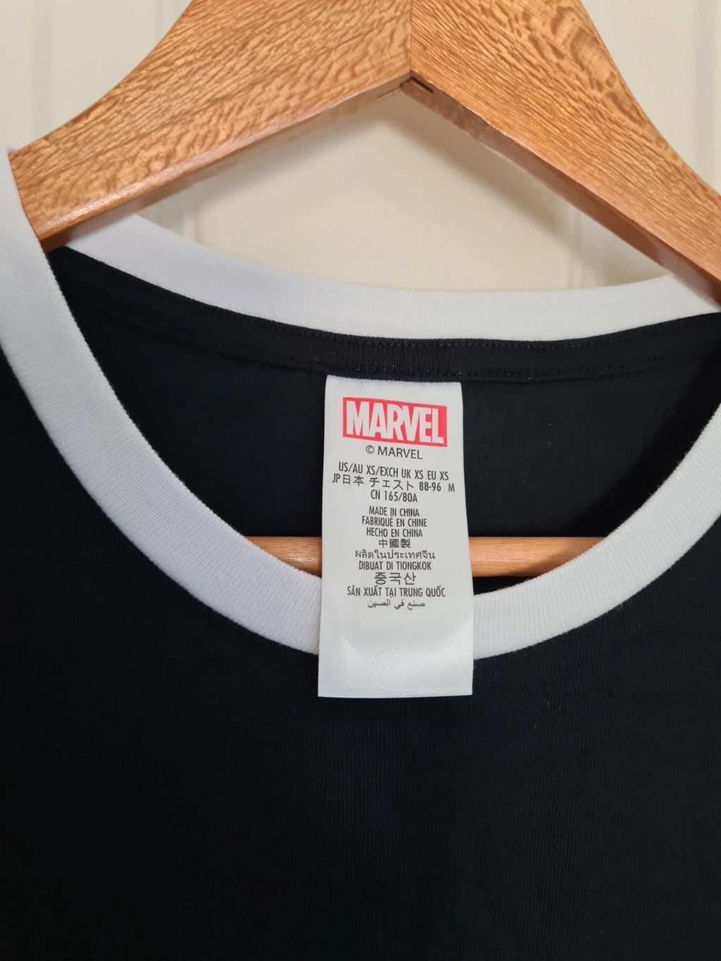 Disney men Marvel logo Ringer fashion T-shirt short sleeve cotton tee black/red/white colorblock XS