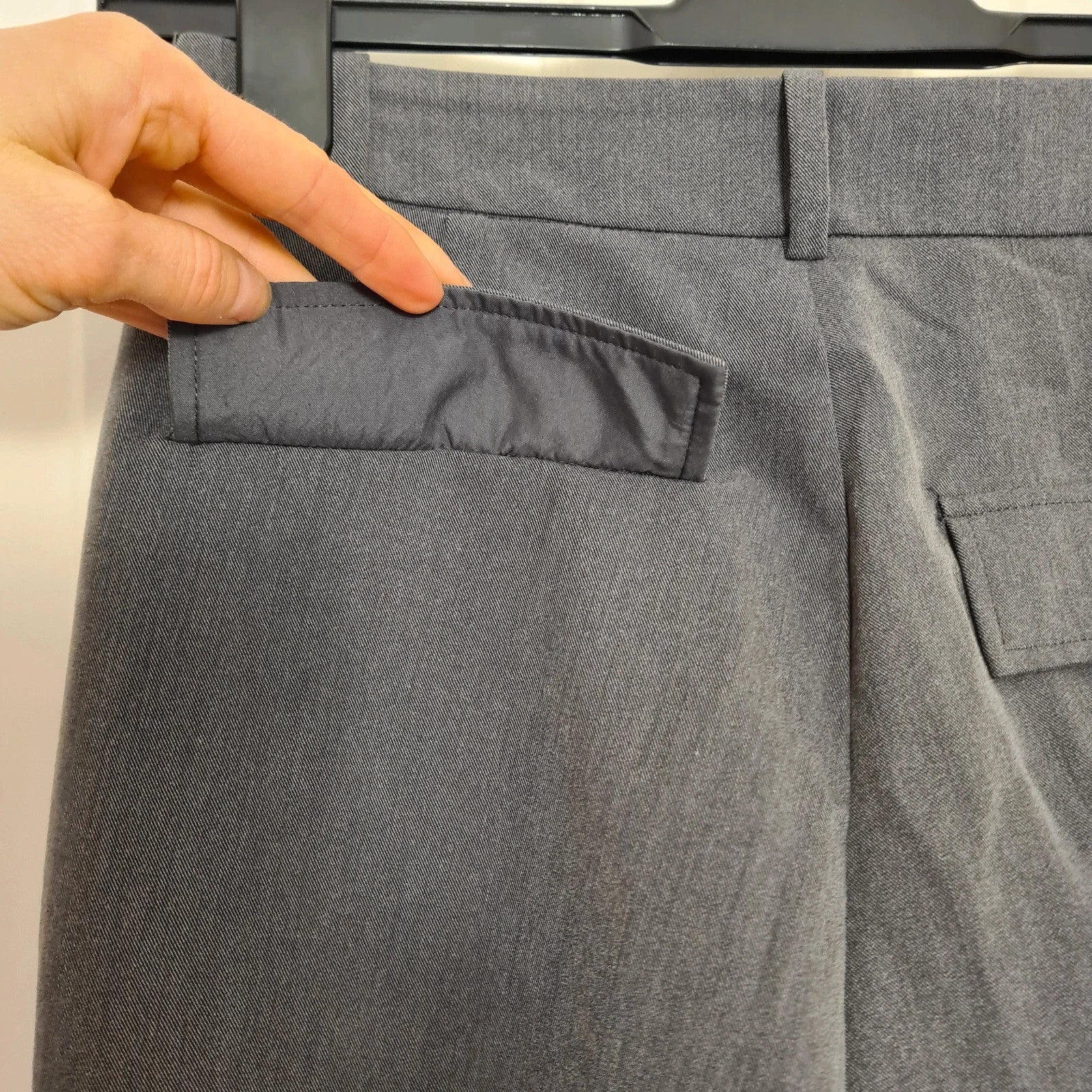 Stradivarius wide-leg tailored trousers women straight mid-waist darts front pockets dark grey S/8