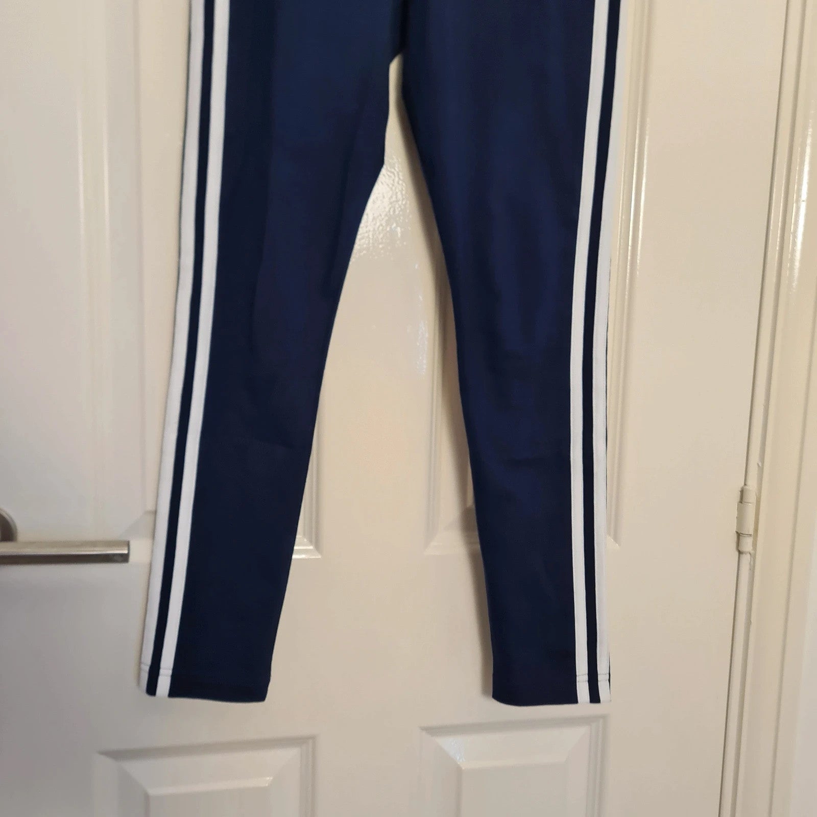 Adidas designed 2 move 3-stripes leggings tight fit cotton mid rise ankle length women navy XS/S