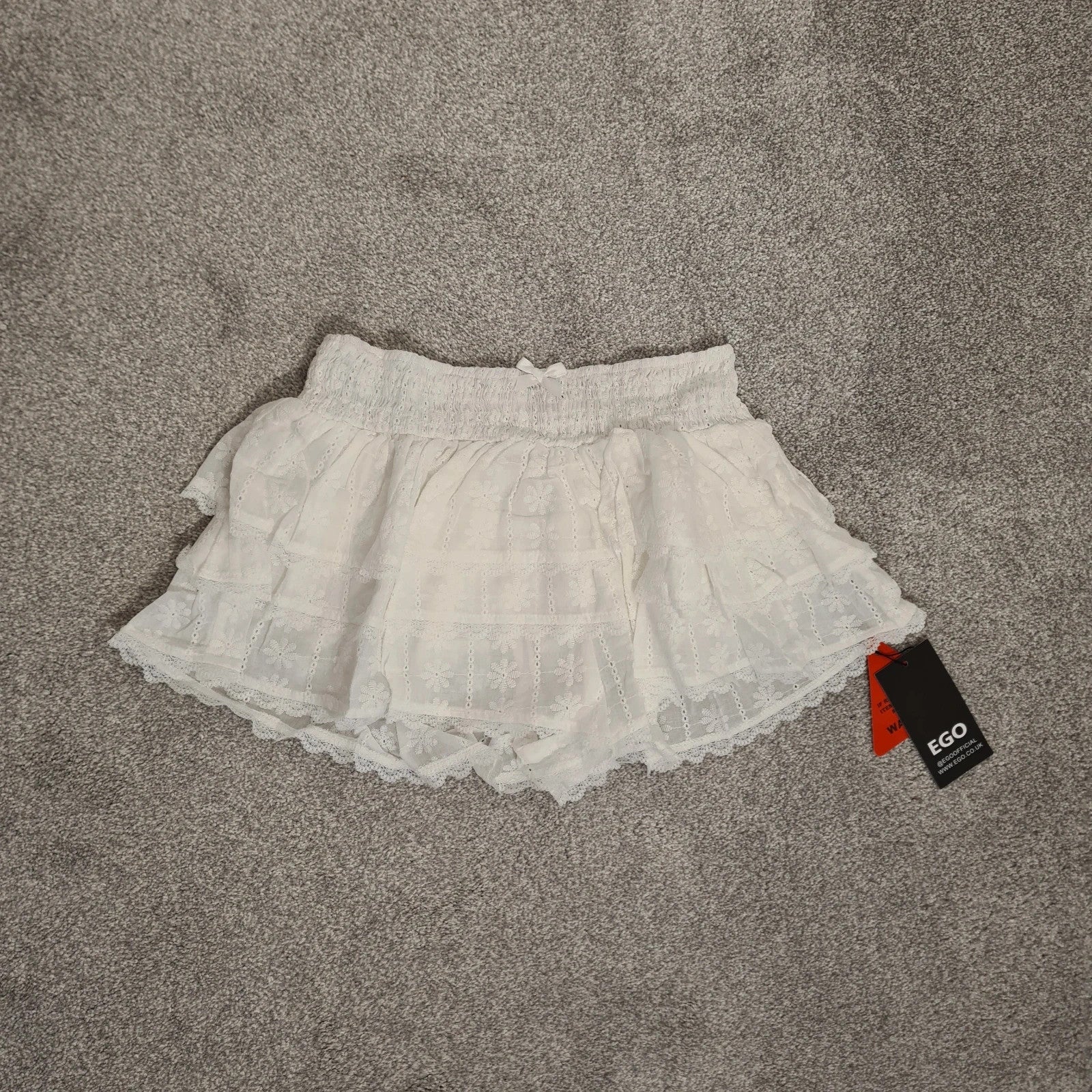 Ego mid rise ruffle detail shorts women cotton touch lace elastic waist party outfit white S/8