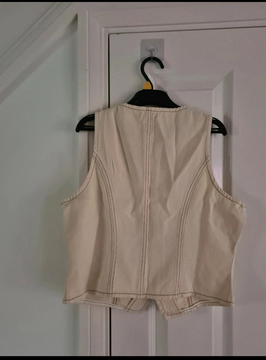 Boohoo denim crew neck buttons waistcoat women vest top cotton sleeveless jacket crem/ecru M/10