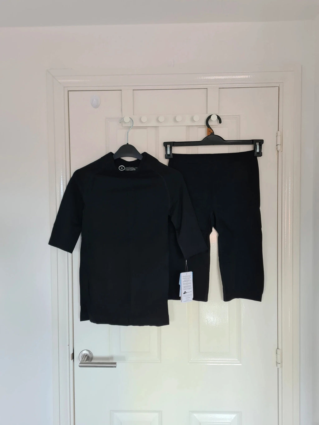 Generic activewear set short sleeve top/T-shirt shorts women co-ord running cycling black S/8