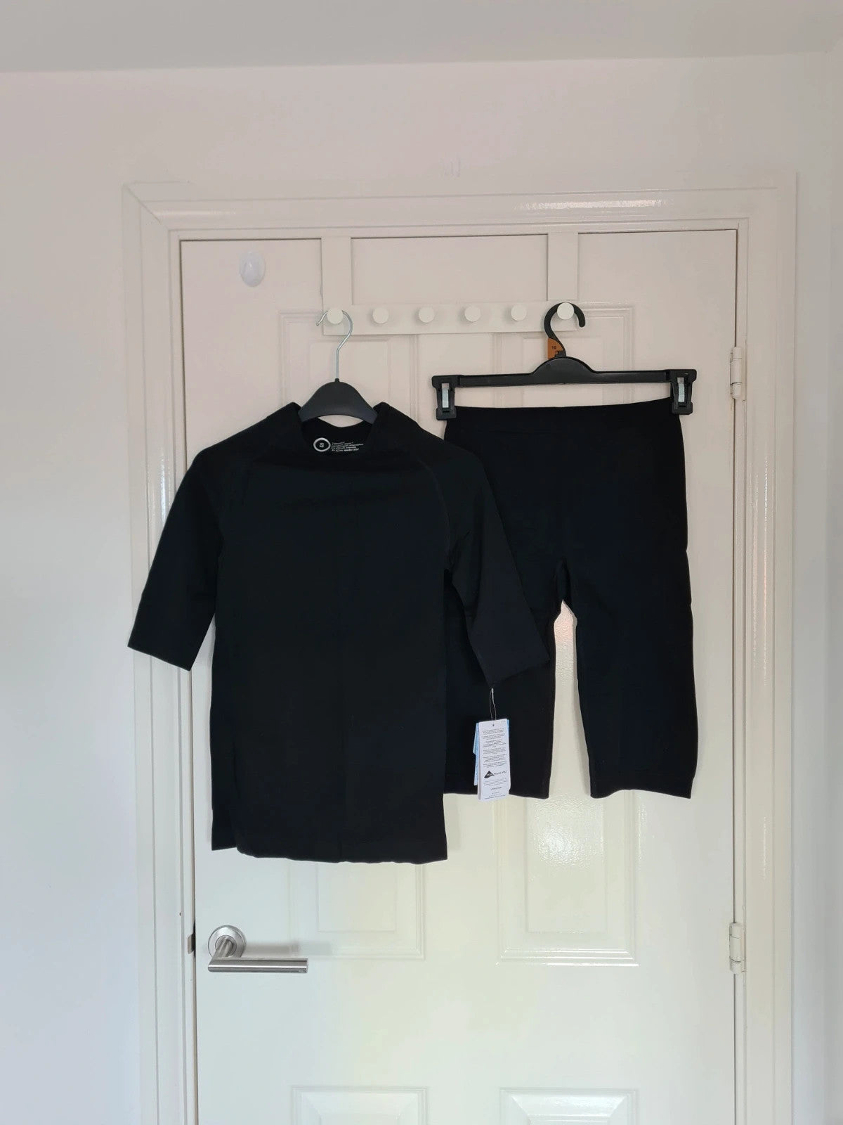 Generic activewear set short sleeve top/T-shirt shorts women co-ord running cycling black S/8