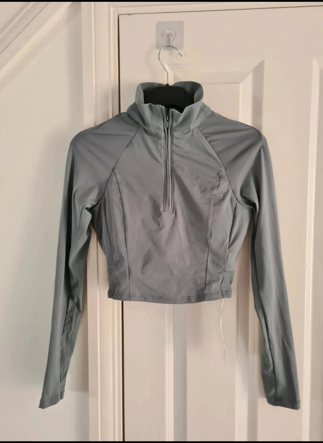 Oysho comfortlux rib long sleeve top women high zip neck slim fit crop length workout gym grey M/10