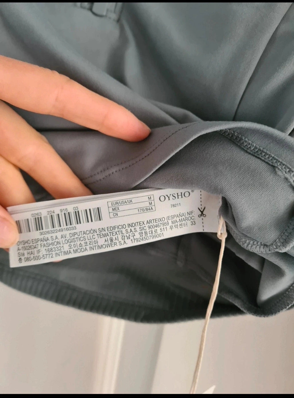 Oysho comfortlux rib long sleeve top women high zip neck slim fit crop length workout gym grey M/10
