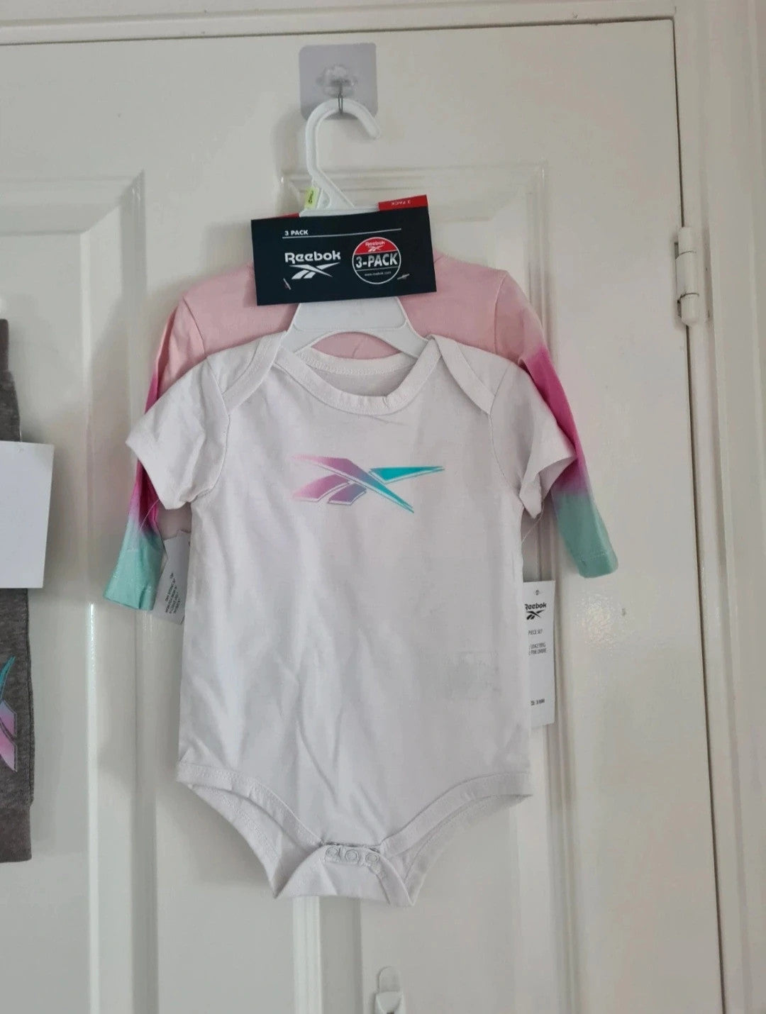 Reebok baby girls 3/6m set short sleeve bodysuit long top trousers/joggers cotton pink white grey