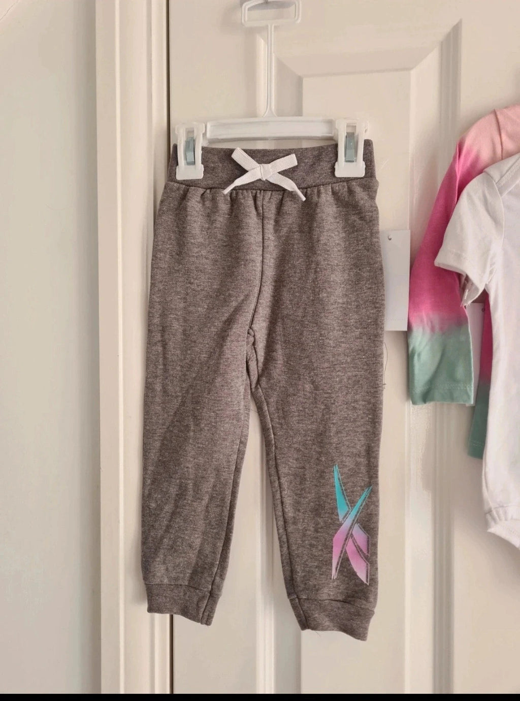 Reebok baby girls 18m set3x short sleeve bodysuit long top trousers/joggers cotton pink white grey