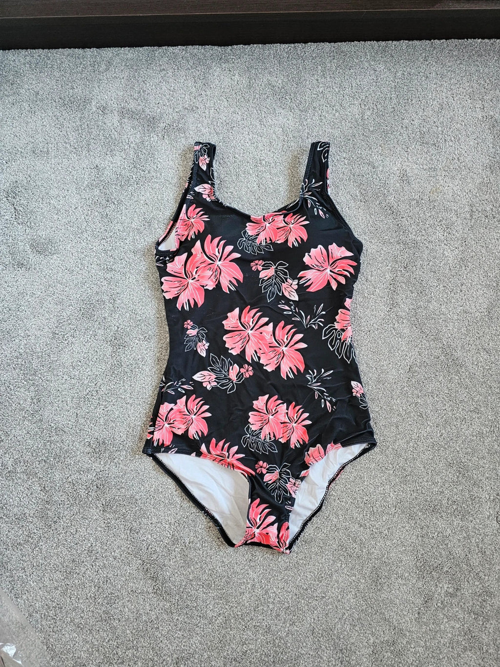 Shein one piece floral swimsuit women padded tummy control swimwear beach pool black/pink S/8