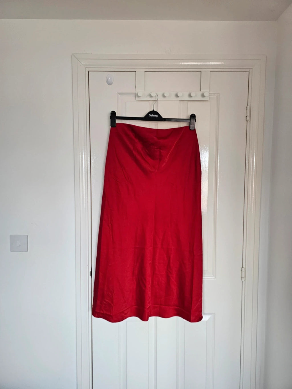 H&M mama satin midi skirt calf length high waist zip side regular slip skirt viscose blend red L/12