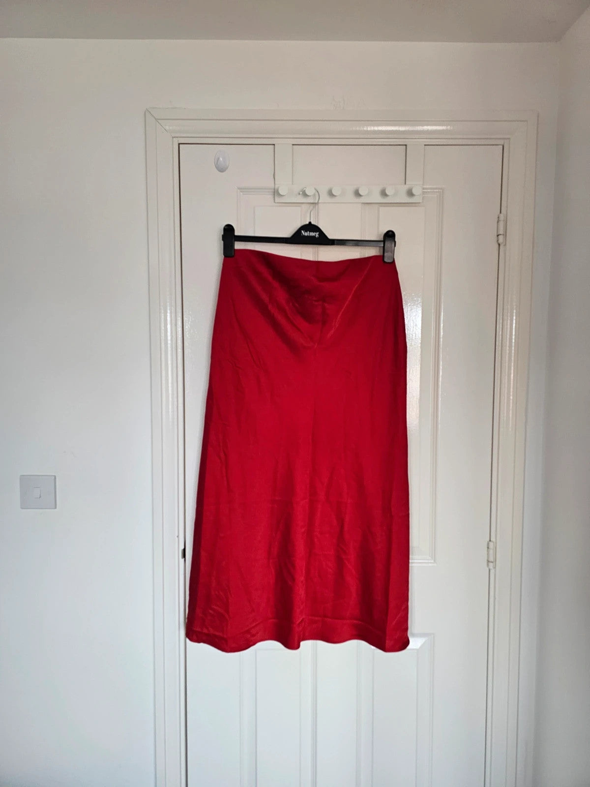 H&M mama satin midi skirt calf length high waist zip side regular slip skirt viscose blend red L/12