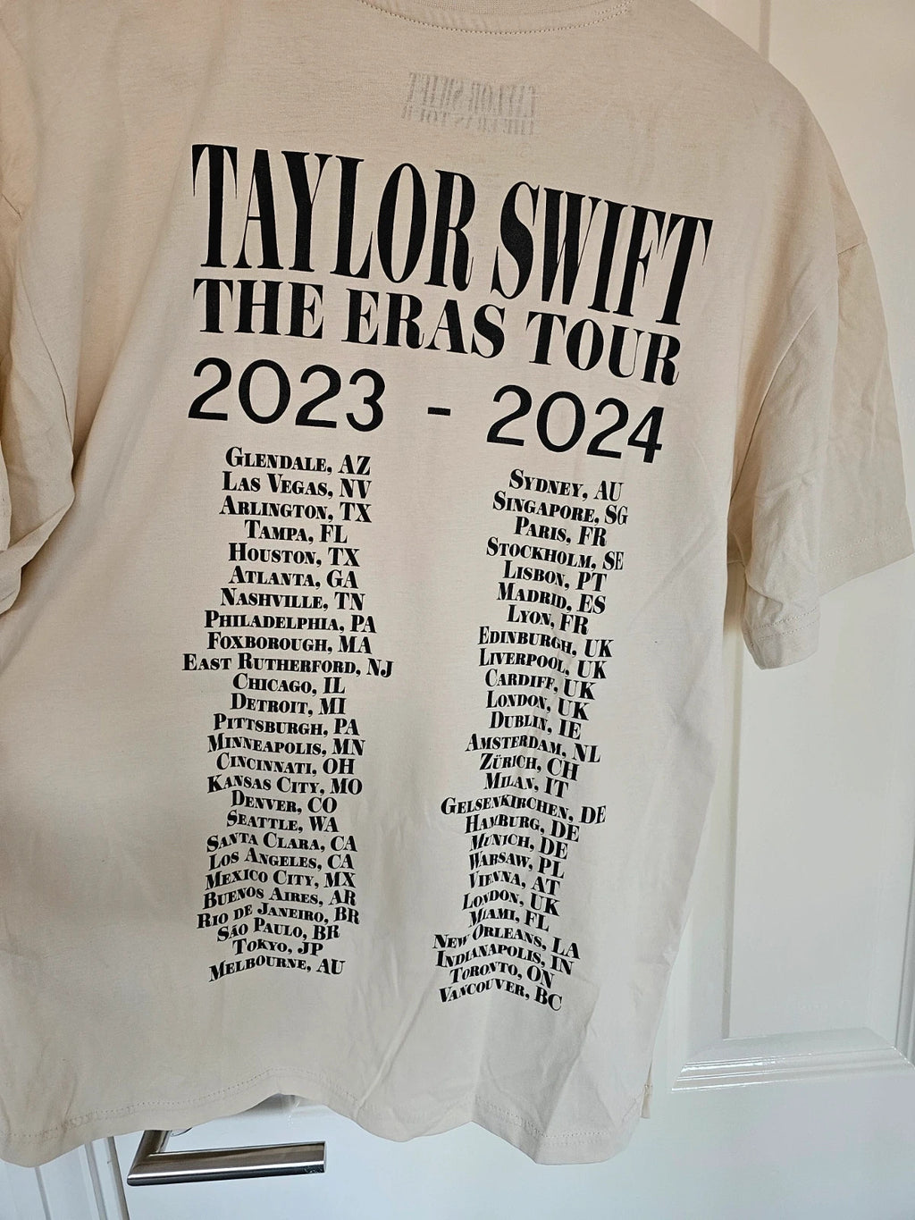 Taylor Swift The Eras tour through Vancouver cream T-shirt women oversized cotton tee S/8
