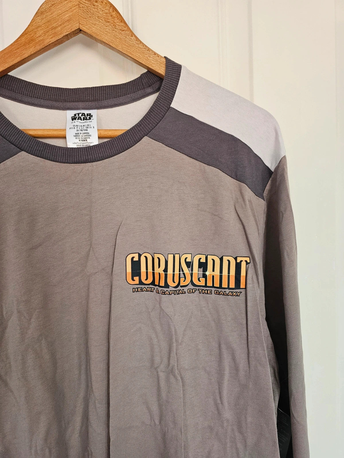Disney Star Wars men long sleeve sweatshirt top Coruscant Yoda Yedi Ahsoka grey L