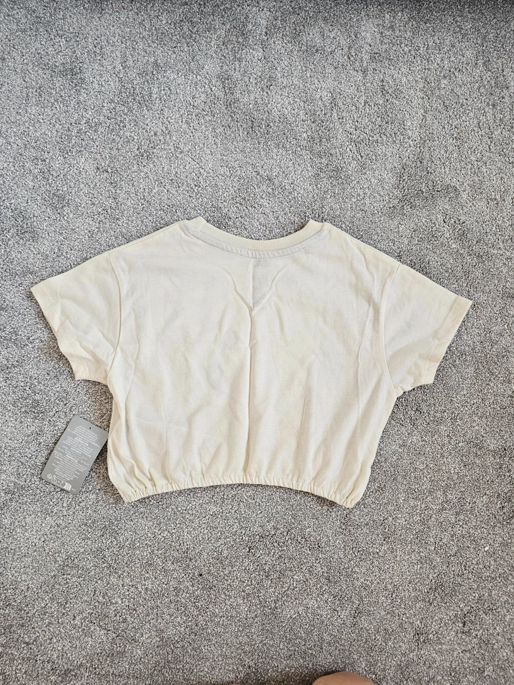 Disney kids girls 4y Star Wars cream/black short sleeve T-shirt Grogu baby Yoda cotton cropped