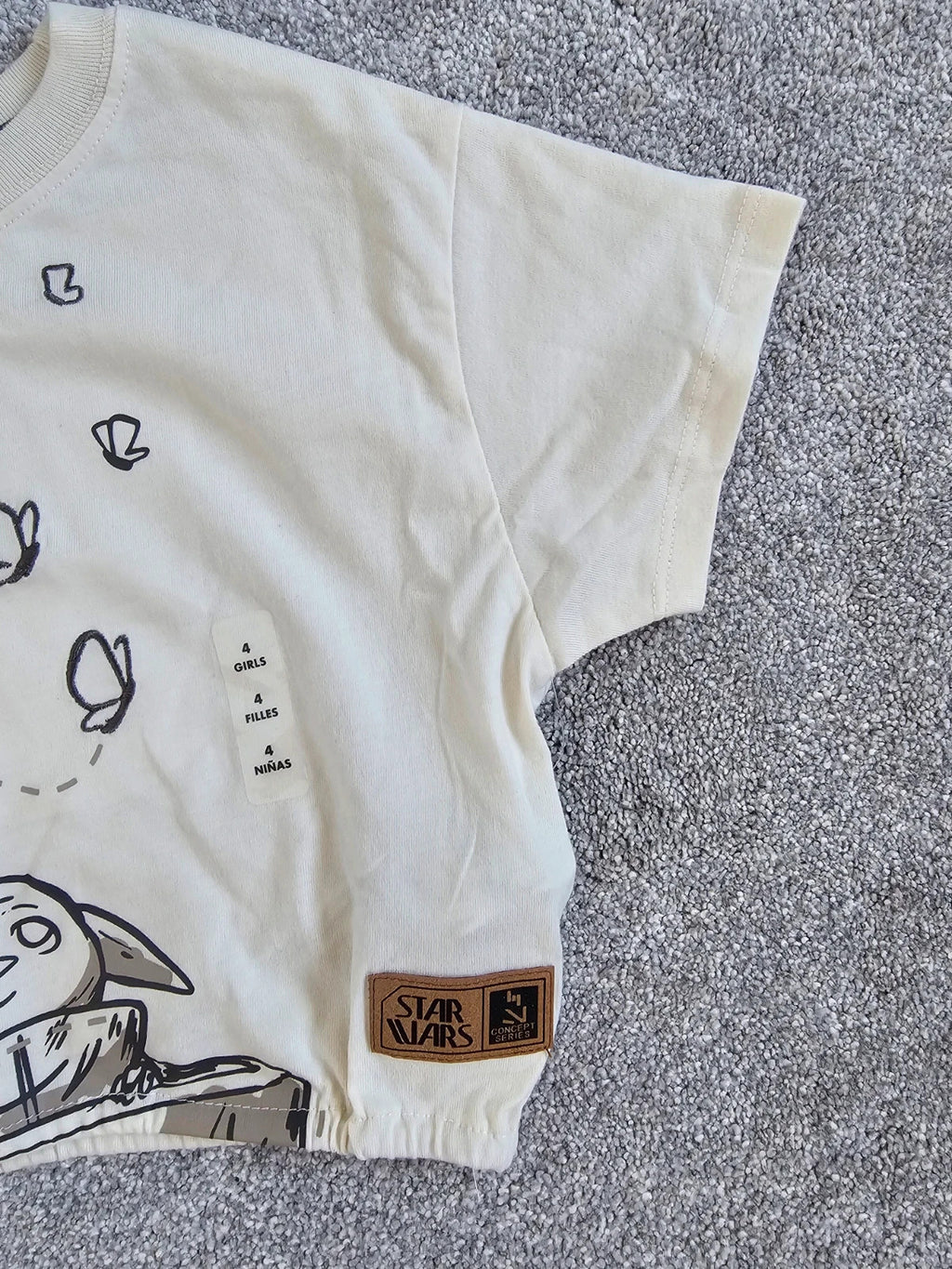 Disney kids girls 4y Star Wars cream/black short sleeve T-shirt Grogu baby Yoda cotton cropped