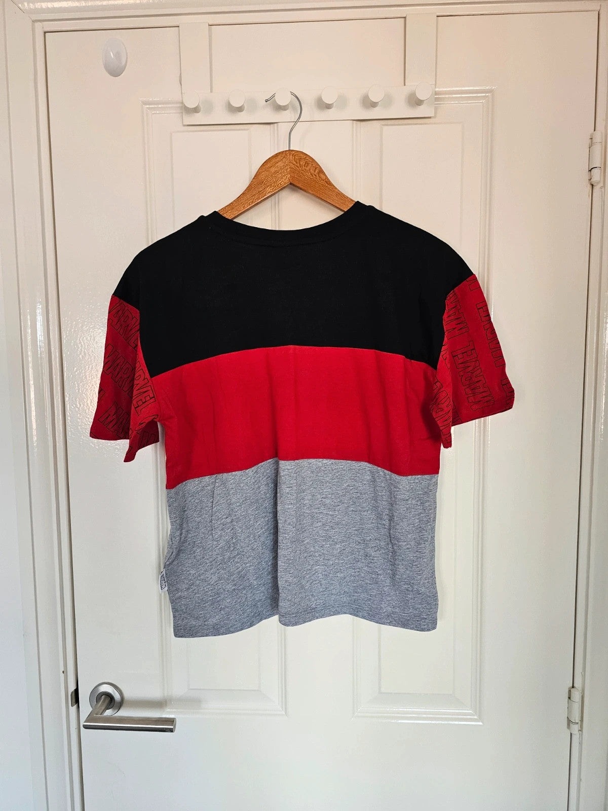 Disney Marvel Her Universe women short sleeve T-shirt logo print cotton crop black/red/white M/10