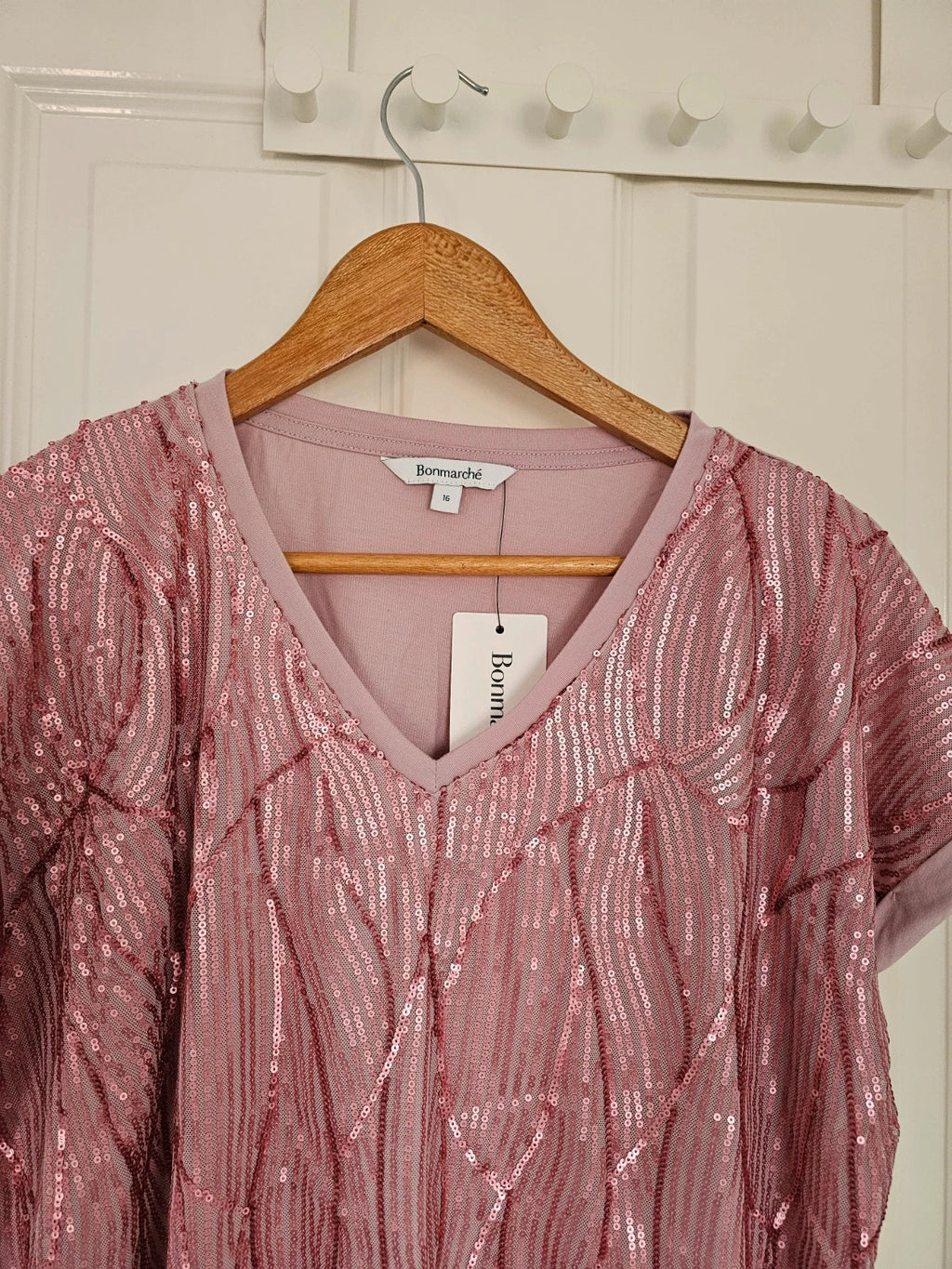 Bonmarche sequin front T-shirt short sleeve V-neck top elegant smart casual pink 2XL/16
