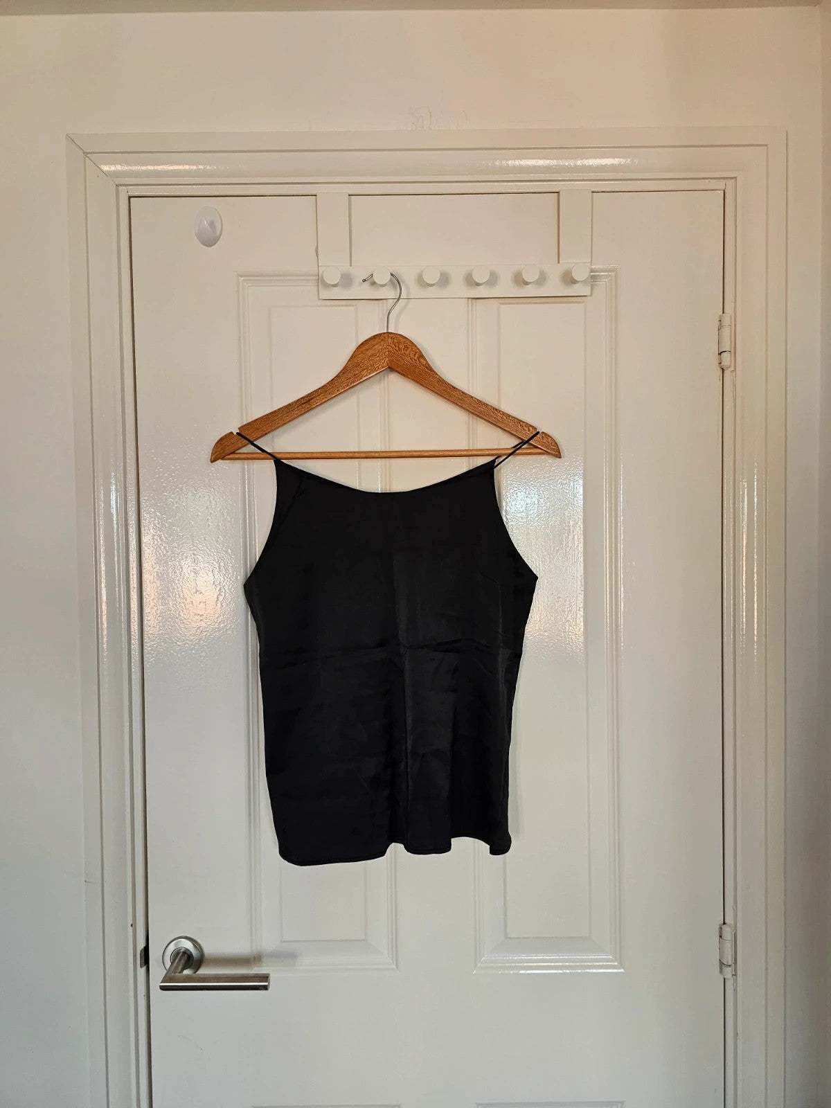 Generic women black classic cami top sleeveless satin round neck basic M/10
