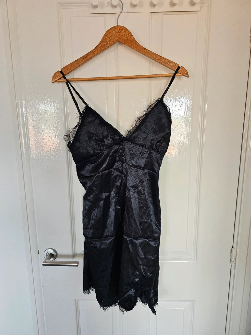 Generic women black night satin set cami top shorts nightdress robe lace details pyjamas set M/10