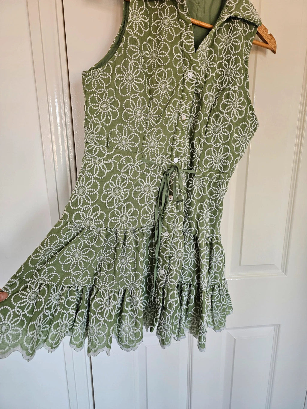 Shein Maija women embroidered floral mini dress sleeveless V-neck boho summer green/white L/12
