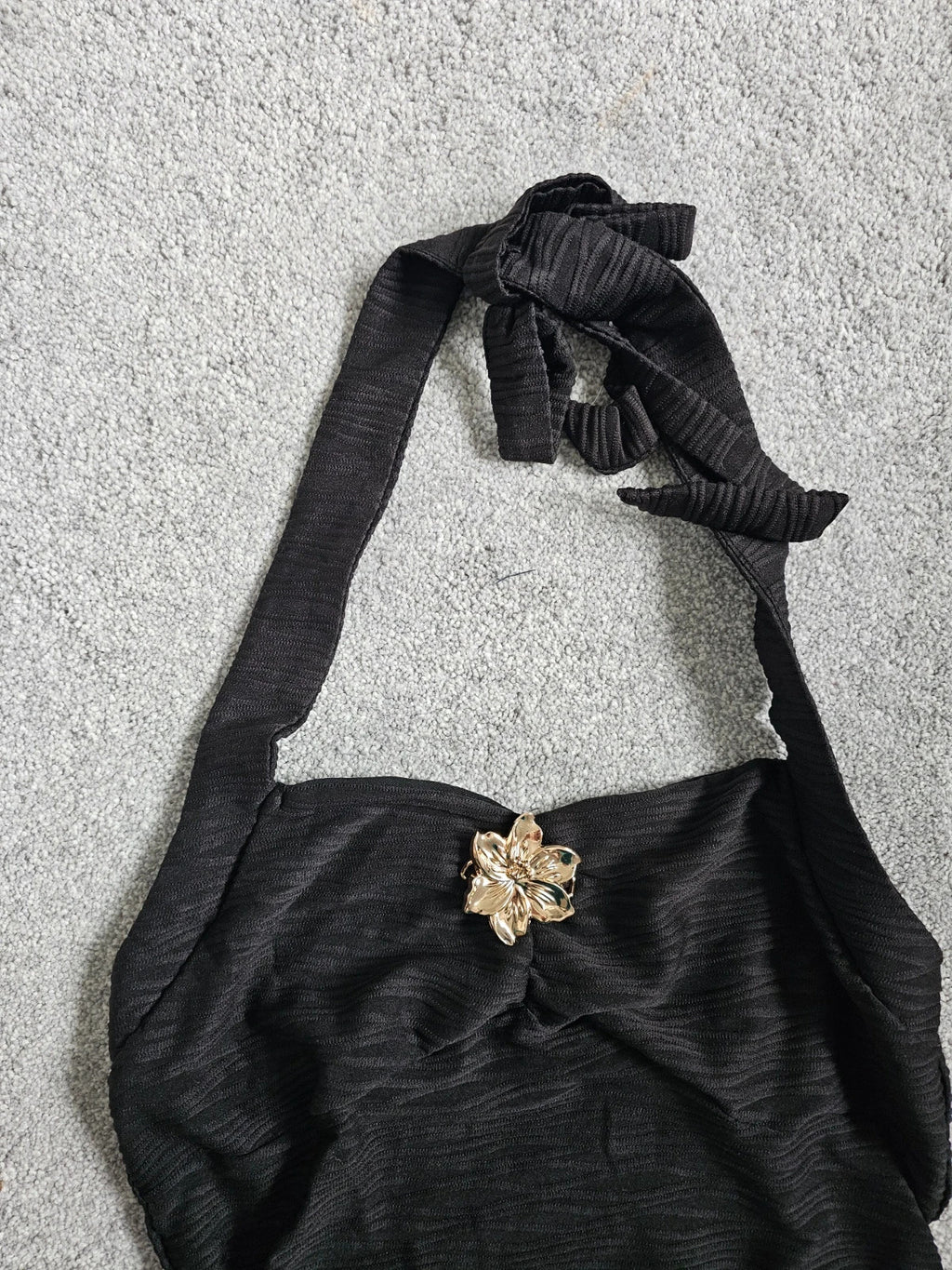 Shein teen girls 15y black halterneck top floral metal detail open back sleeveless cami top