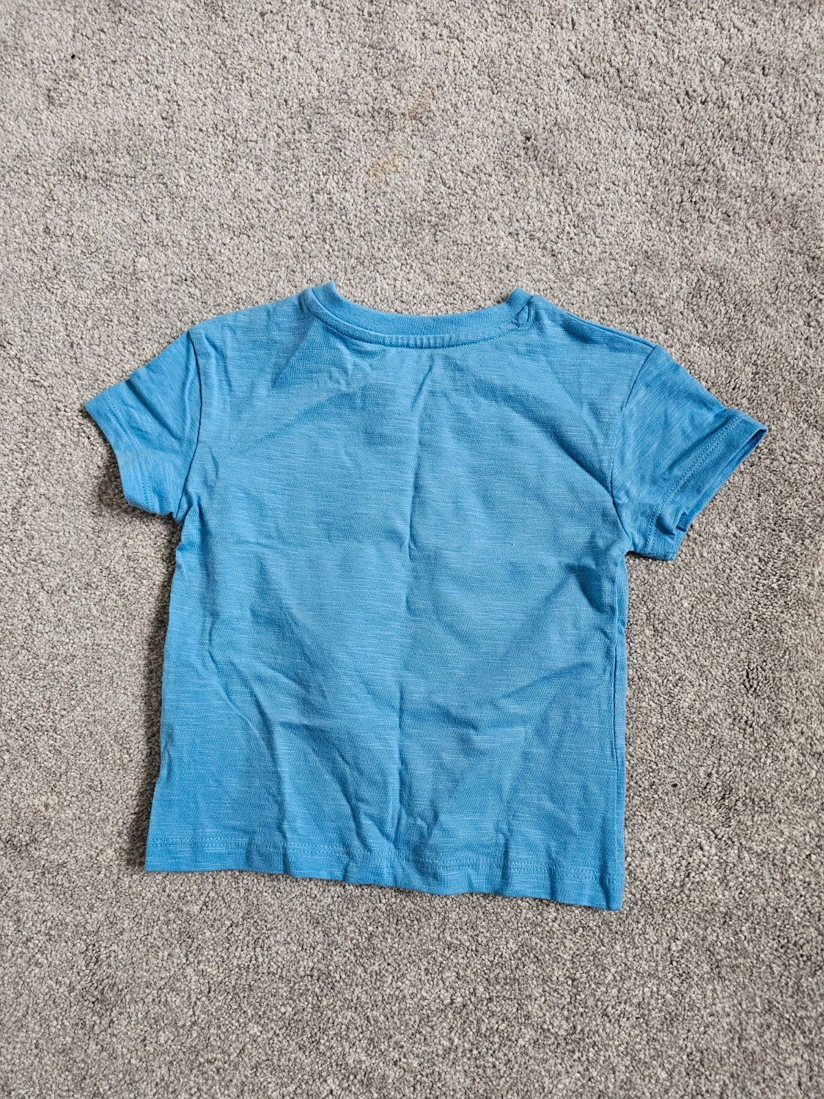 M&S kids boys 12/18m short sleeve cotton boat design T-shirt blue/white buttons on sleeve casual