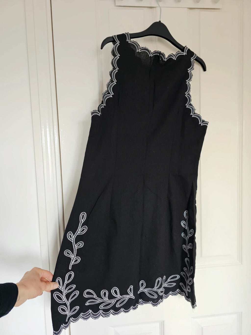 Shein rose butterfly sleeveless mini dress women linien blend embroidered casual black/white M/10