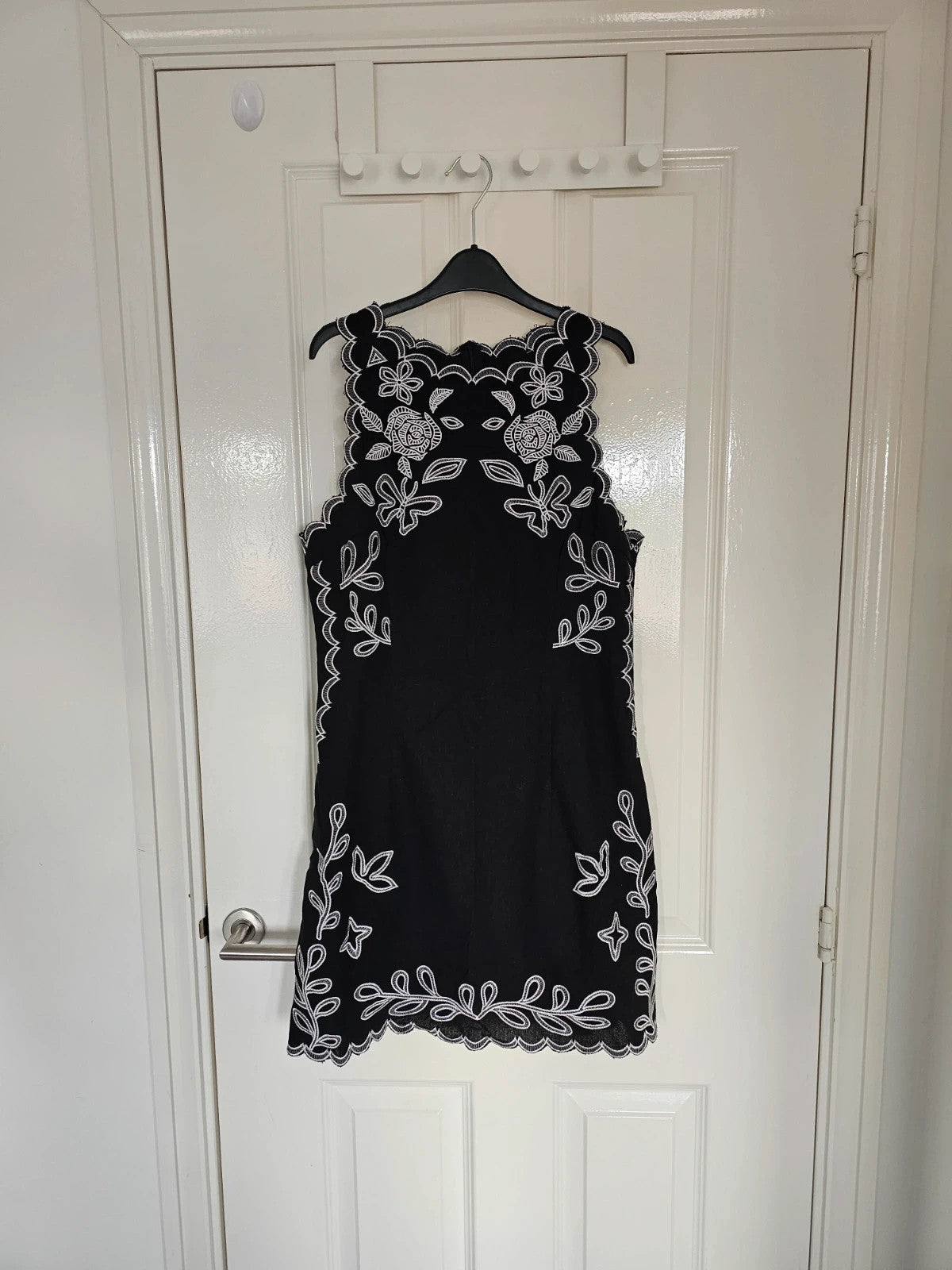 Shein rose butterfly sleeveless mini dress women linien blend embroidered casual black/white M/10