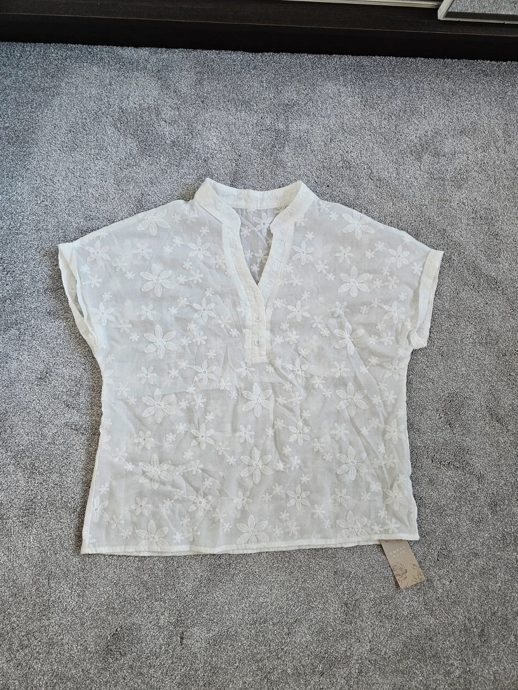 Emery Rose women white short sleeve lace shirt V-neck floral design smart casual blouse L/12