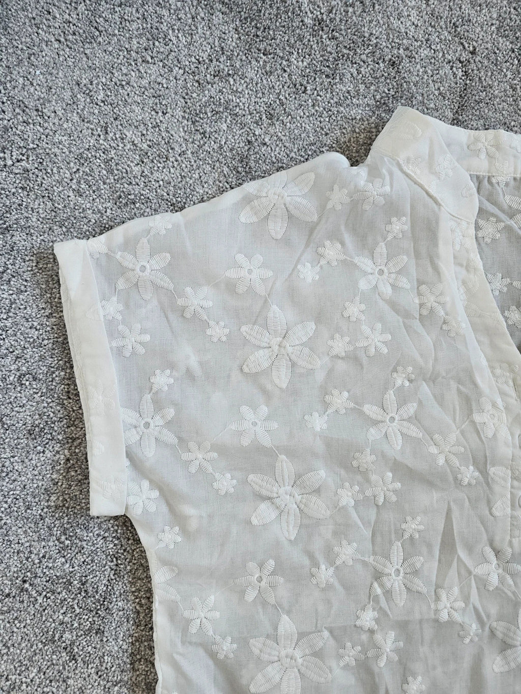Emery Rose women white short sleeve lace shirt V-neck floral design smart casual blouse L/12