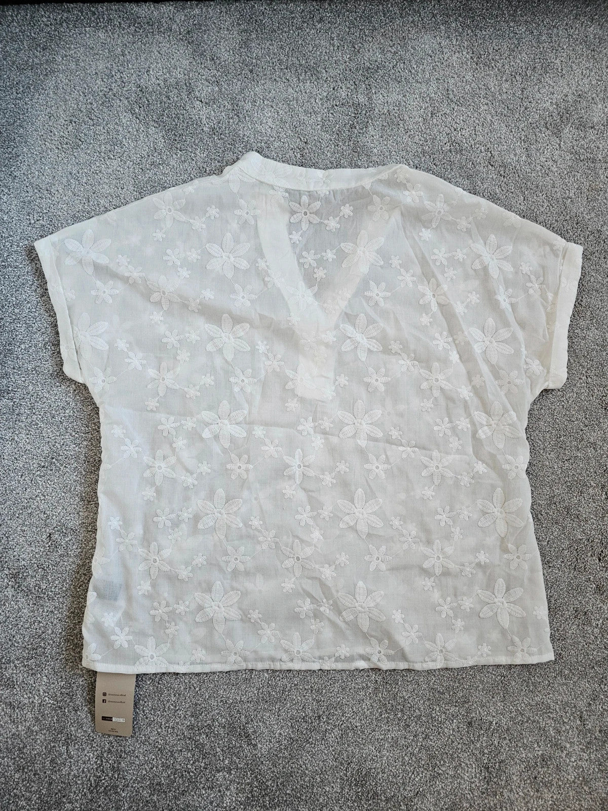 Emery Rose women white short sleeve lace shirt V-neck floral design smart casual blouse L/12