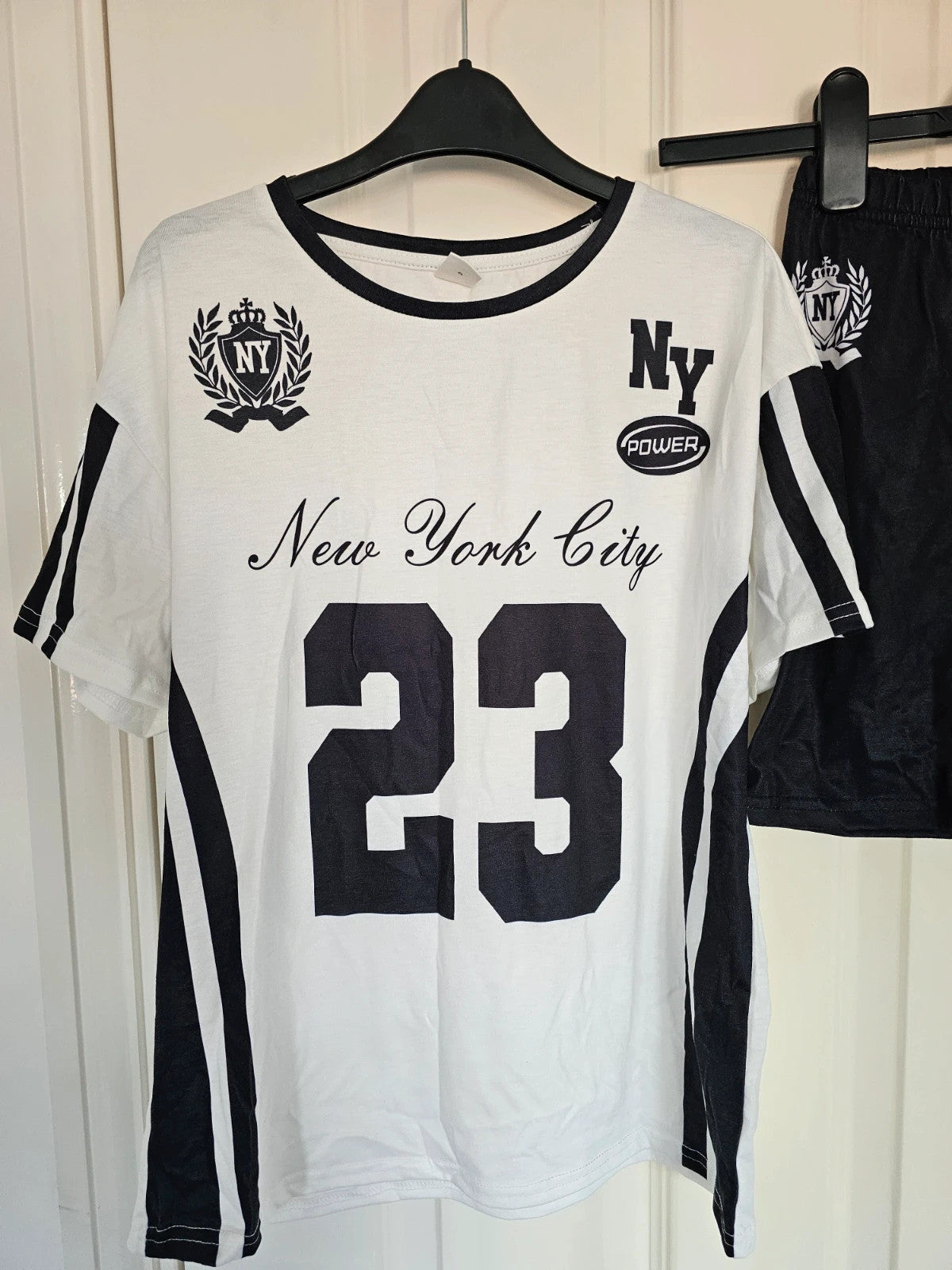 Shein girls 10y contrast set New York City print loose T-shirt skinny shorts white black