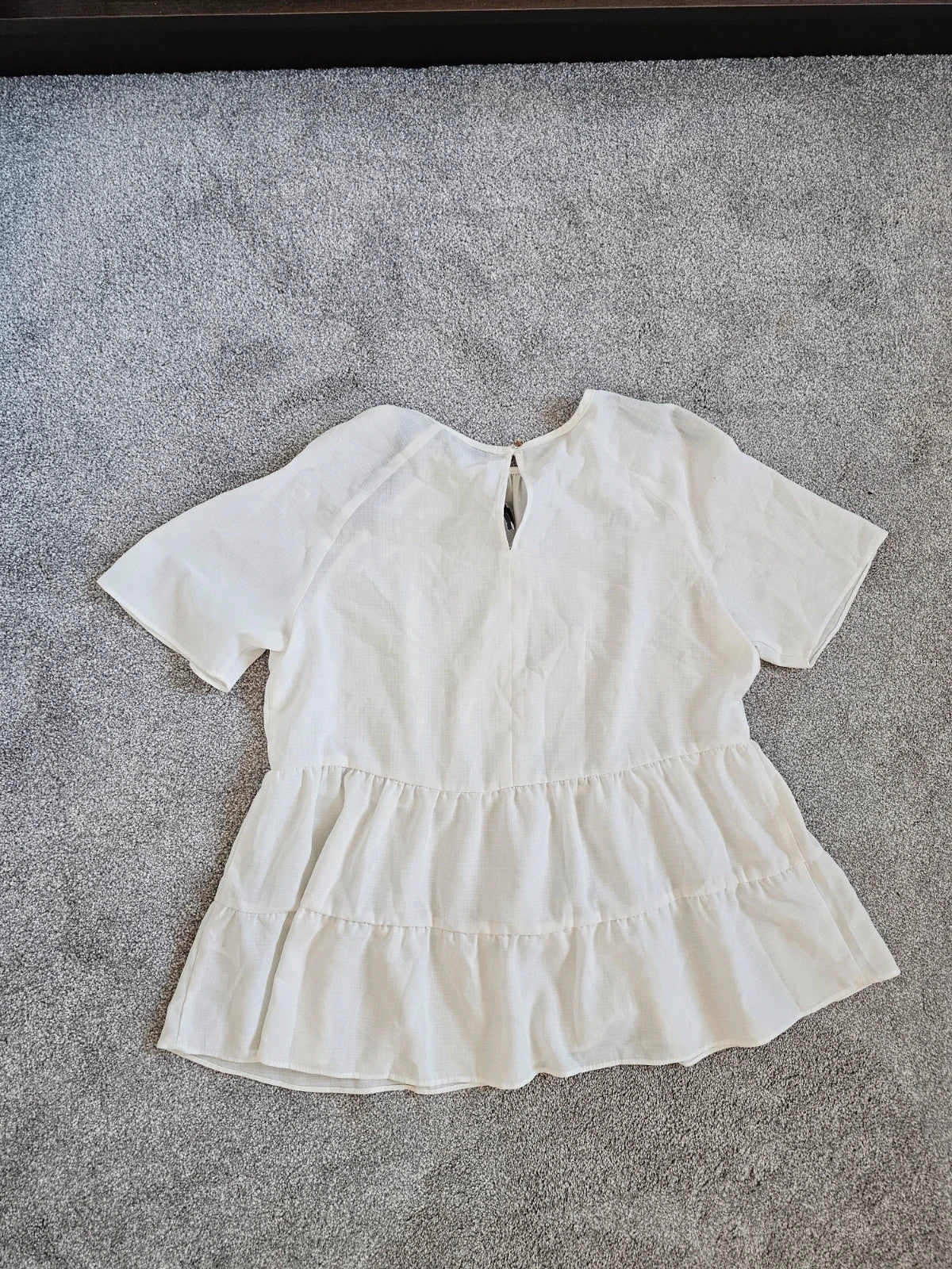 Dorothy Perkins tiered smock short sleeve top women cut out back lightweight shirt white S/8
