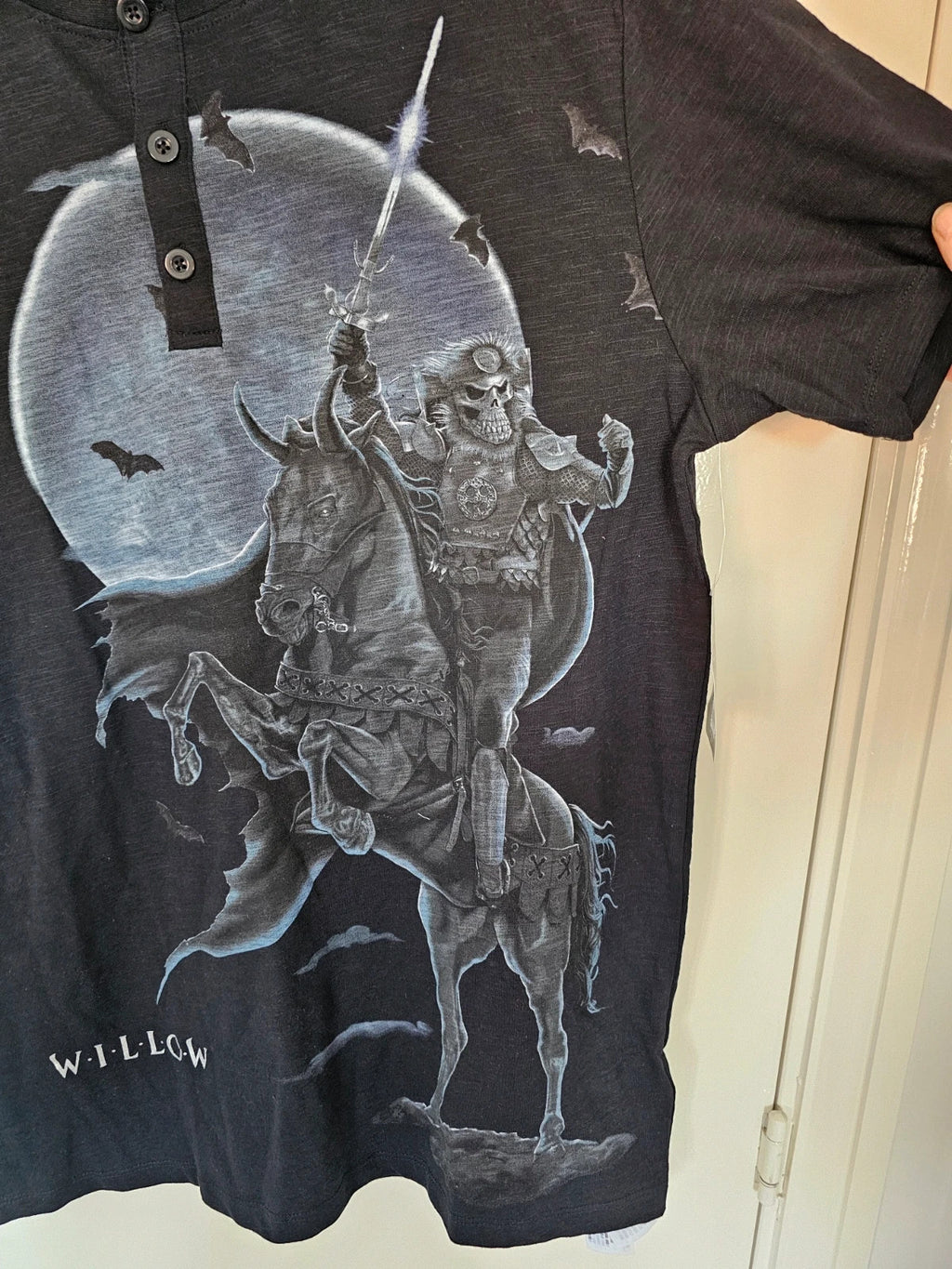 Disney Parks Willow d23 General Kael Horse T-Shirt Mens Cotton blend shirt buttons neck black L