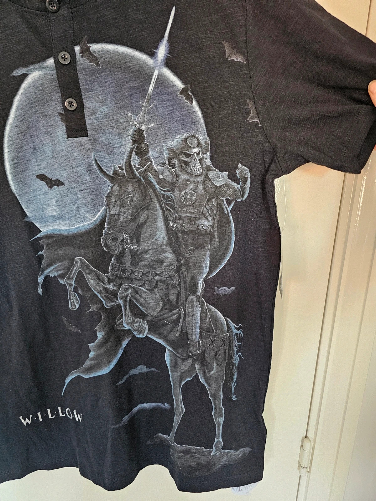 Disney Parks Willow d23 General Kael Horse T-Shirt Mens Cotton blend shirt buttons neck black L