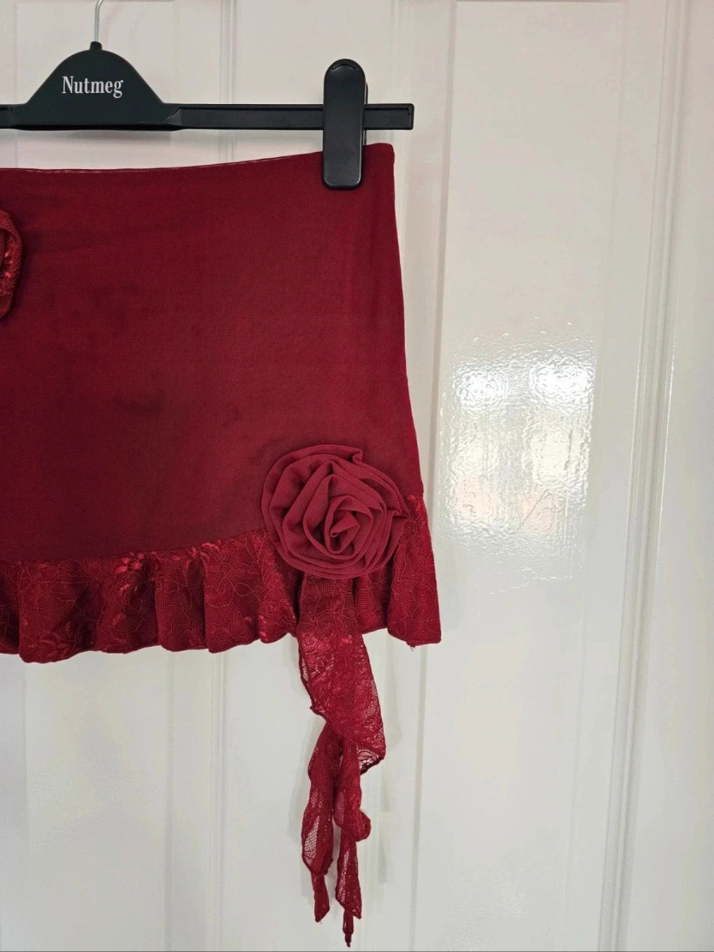Outcast evelane mini skirt women floral lace frill hem bodycon fit fully lined mesh red M/10