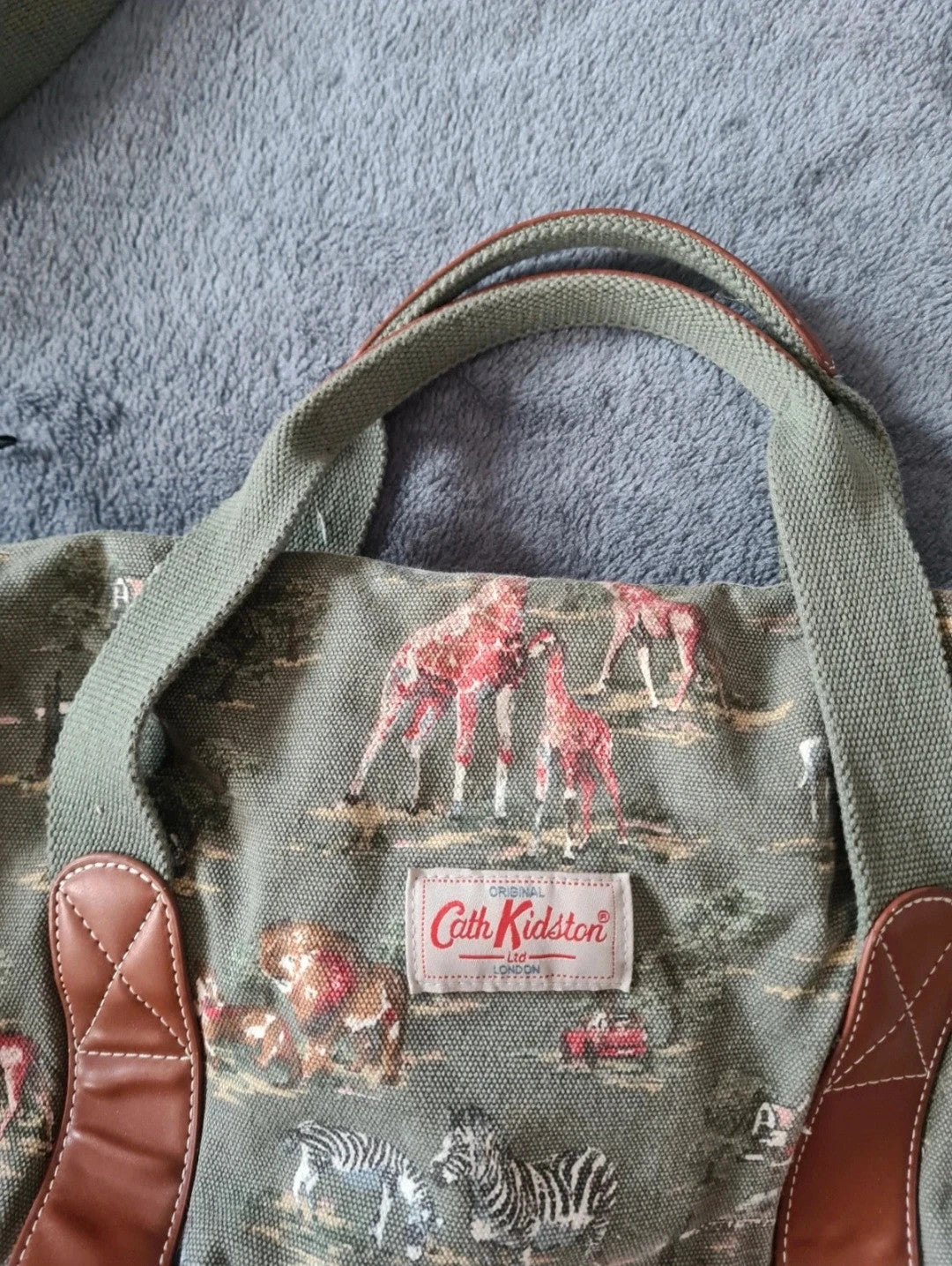 Cath Kidston women shoulder big bag safari park handbag zipper pockets overnight cotton green
