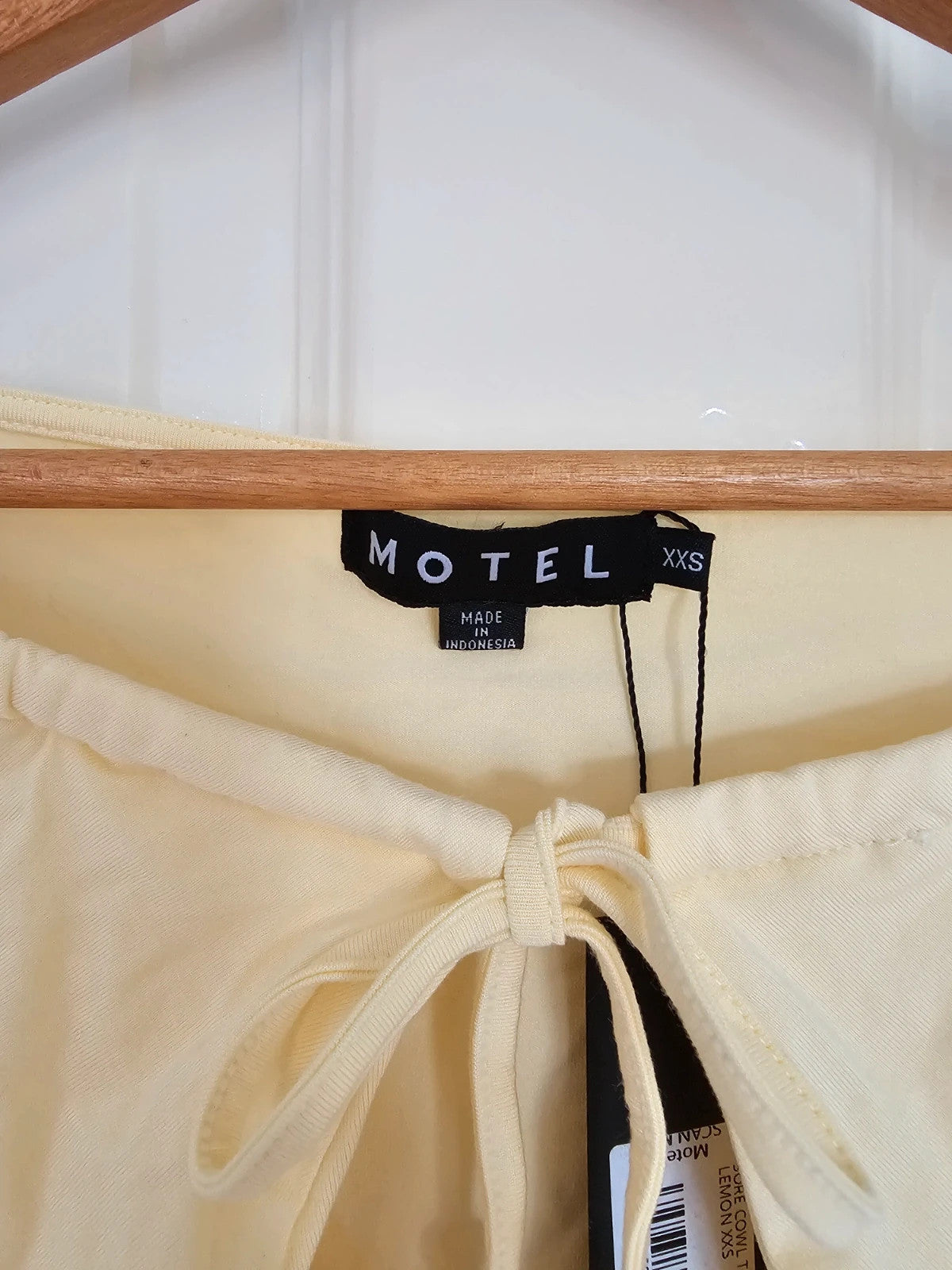Motel sore cowl neck long sleeve top with beats women off shoulder jersey yellow Y2K XS/6