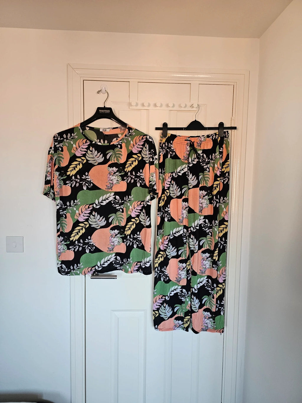 Generic women co-ord relaxed set short sleeve T-shirt & trousers elastic waist leaf floral 12/18